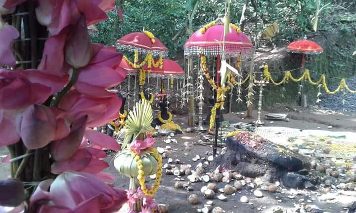 Neduvinssery Appooppan Ammomkavu Temple