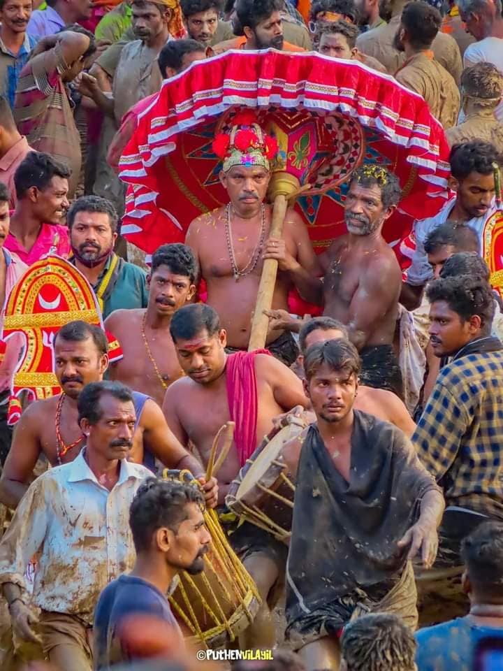 Neduvinssery Appooppan Ammomkavu Temple Alappuzha