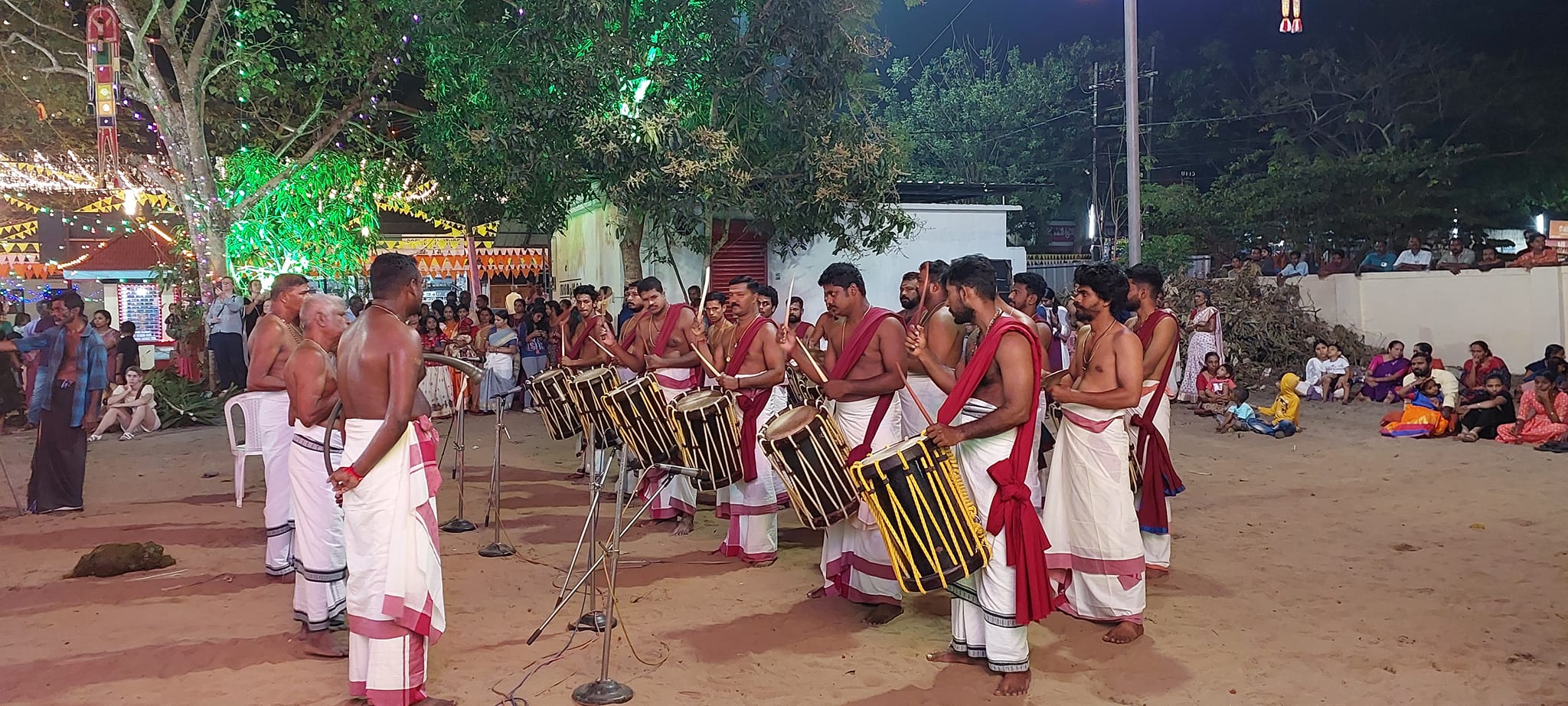 Chettikulangara Sree Bhagavathi Temple Alappuzha Dresscode