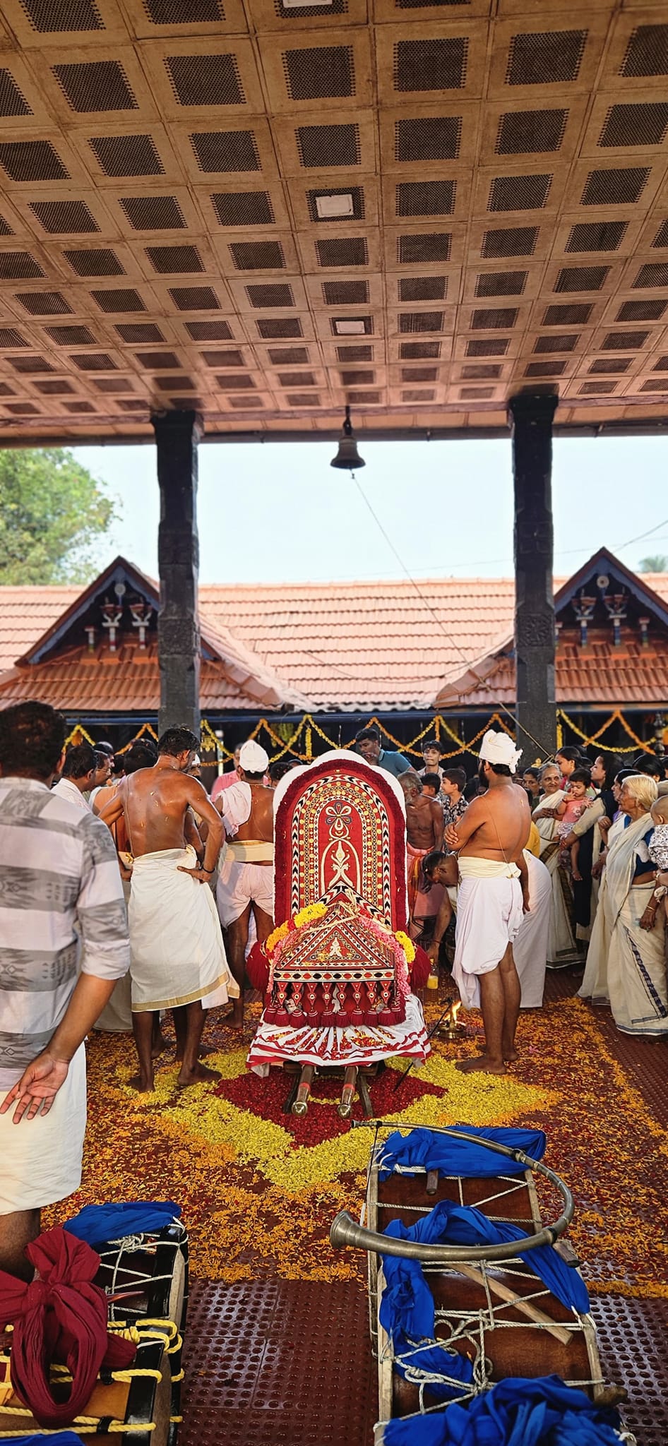 Chettikulangara Sree Bhagavathi Temple Alappuzha Dresscode