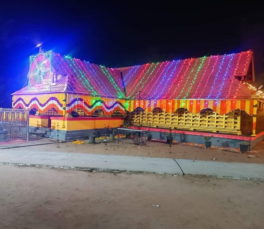 Chettikulangara Sree Bhagavathi Temple Alappuzha Dresscode