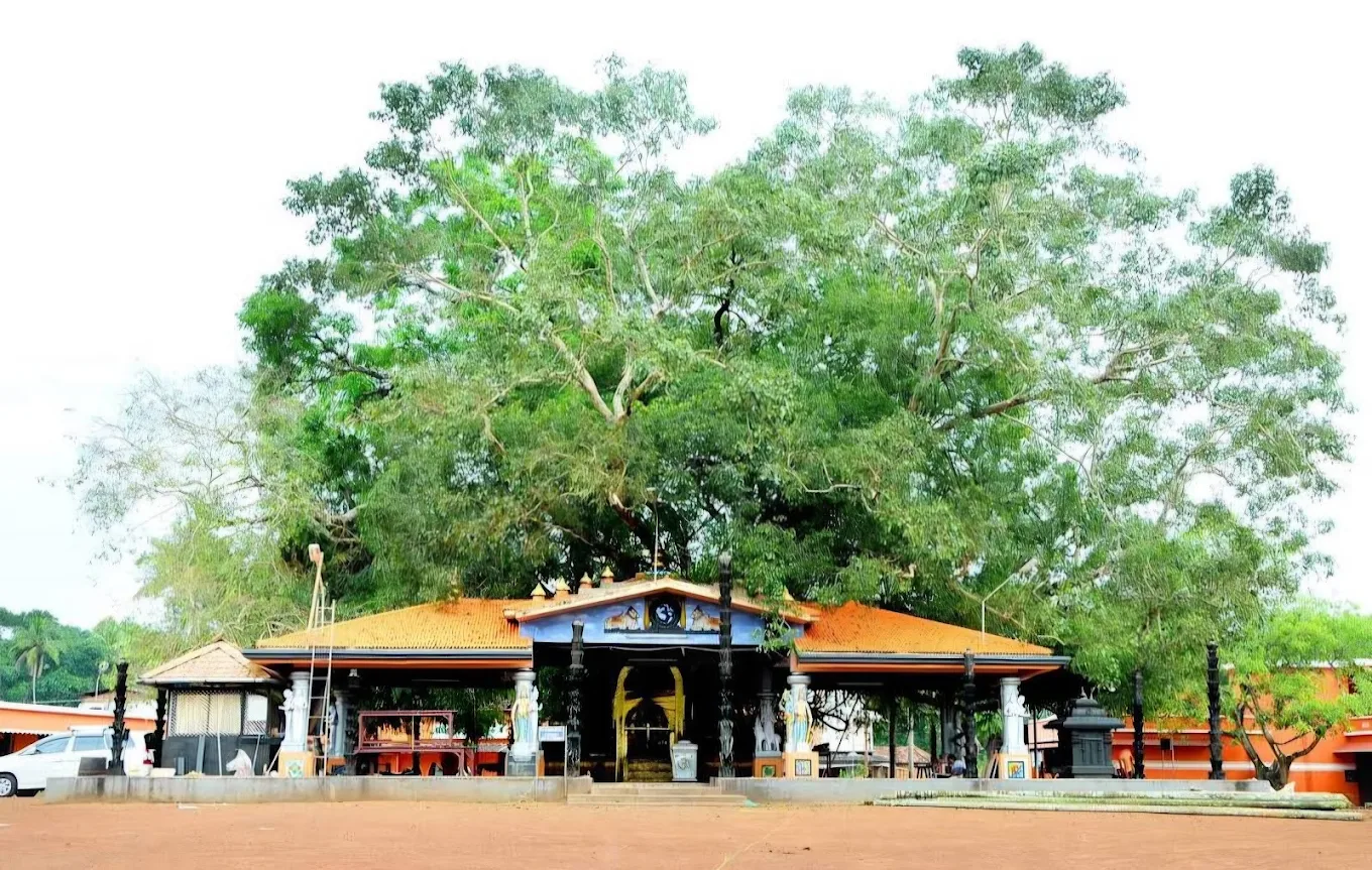 Padanilam Parabrahma Temple 