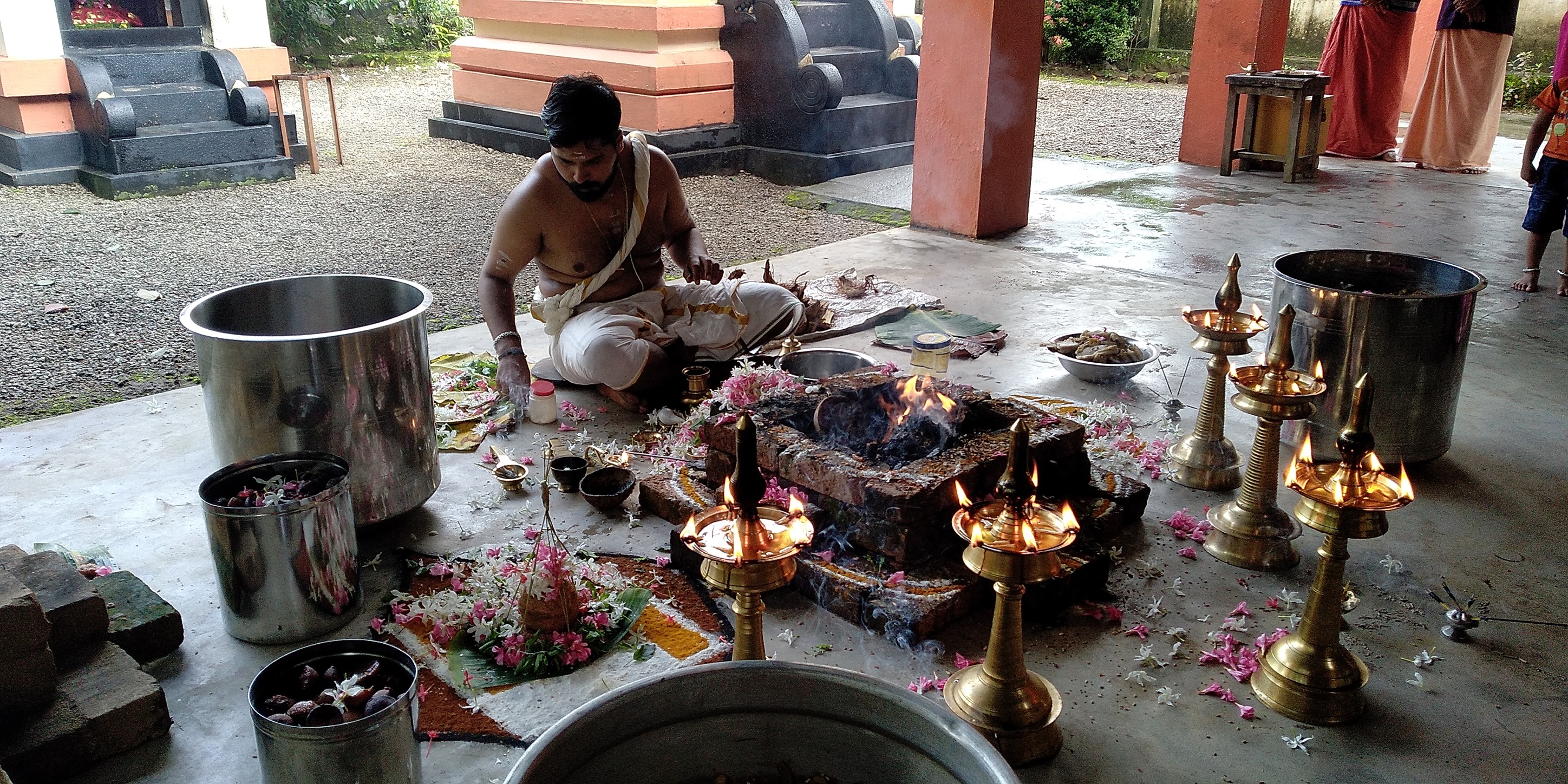 Ponvelikkavu Sree Bhagavathi Temple wayanad Dresscode