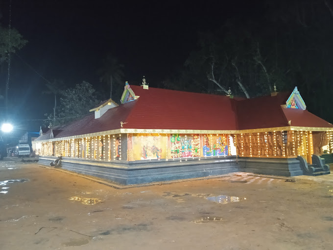 Adichanalloor Nagarukavu Bhadradevi