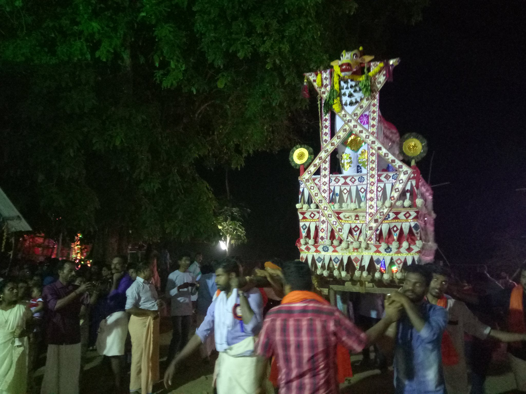 Ponvelikkavu Sree Bhagavathi Temple wayanad Dresscode