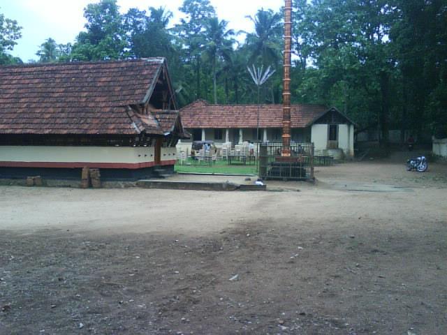 Ponvelikkavu Sree Bhagavathi Temple wayanad