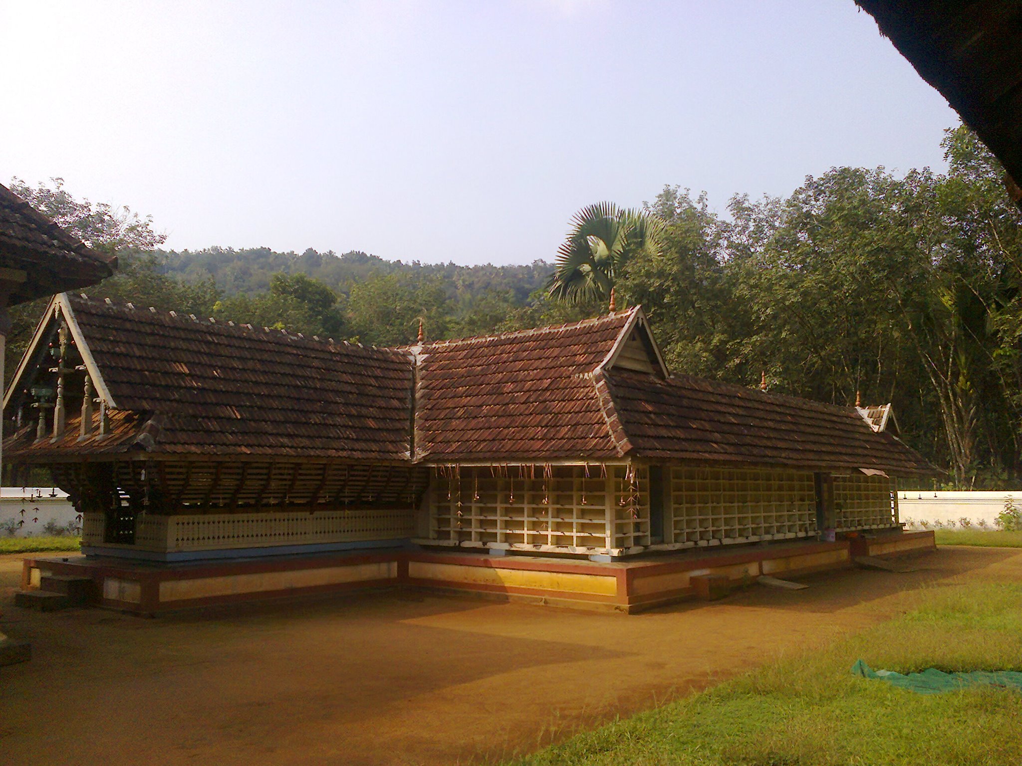 Poovaparampil Sree Bhagavathi Bhadrakali is an Shakthi devi in Hinduism