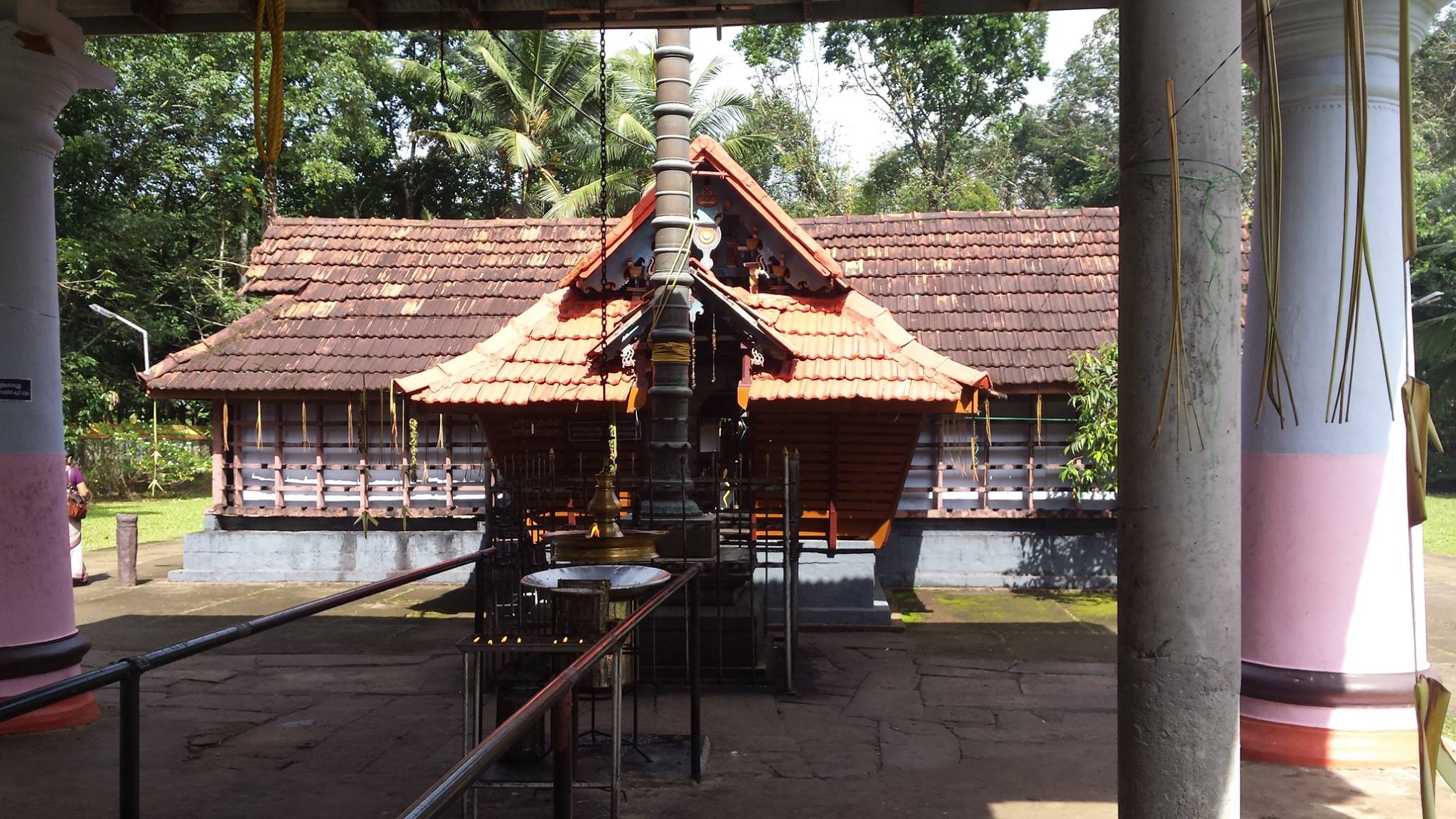 Poovarany Mahadeva Temple
