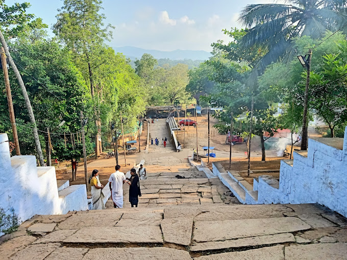 Thirumandhamkunnu Bhagavthy Temple Prayers and offerings made