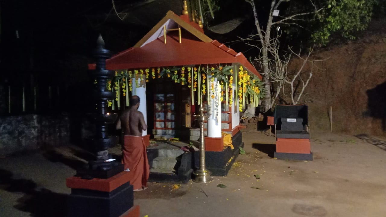  Kozhipilly Sree Guru Muthappan Bhagavathy Temple in Kerala