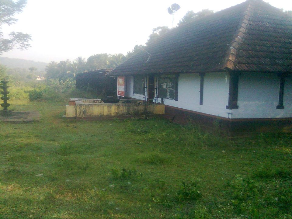 Chemmanamkuzhi Devaswom Santanagopala Moorthy Mahadeva Temple