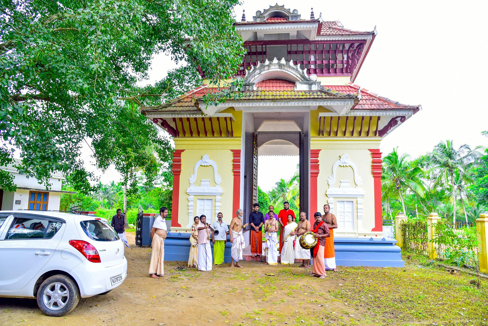 Images of Palakkad Chettikulangara Devi Temple