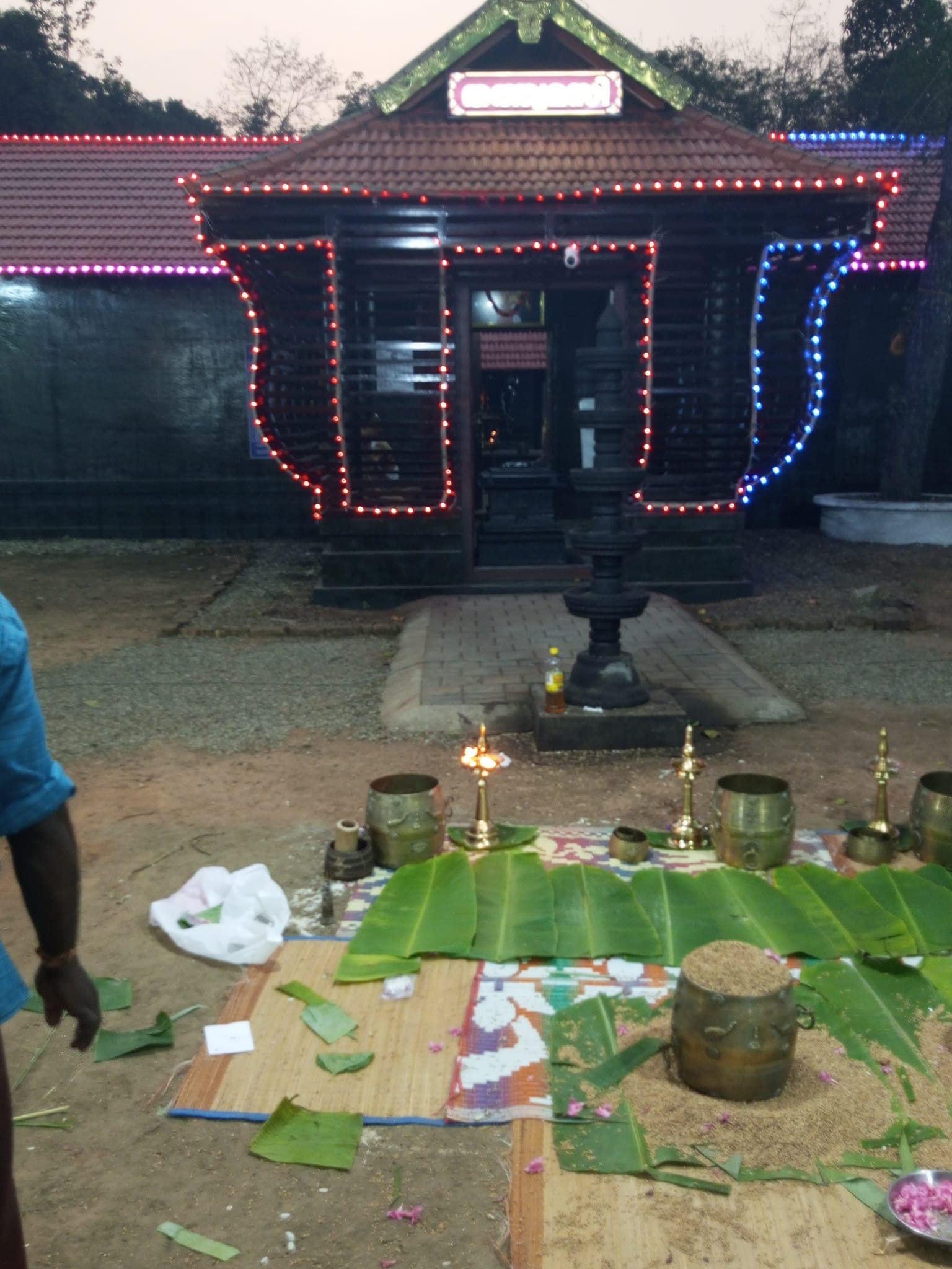 Ponvelikkavu Temple in Kerala