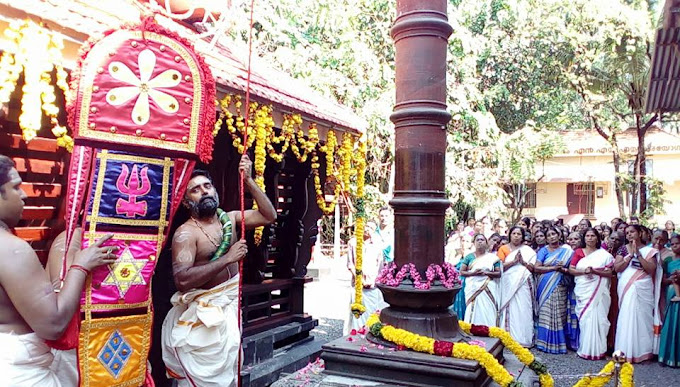 Images of Alappuzha Chettikulangara Devi Temple