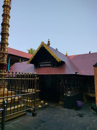Chettikulangara Sree Bhagavathi Temple Alappuzha Dresscode