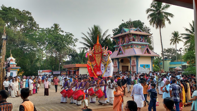 Images of pathanamthitta Ponvelikkavu Devi Temple