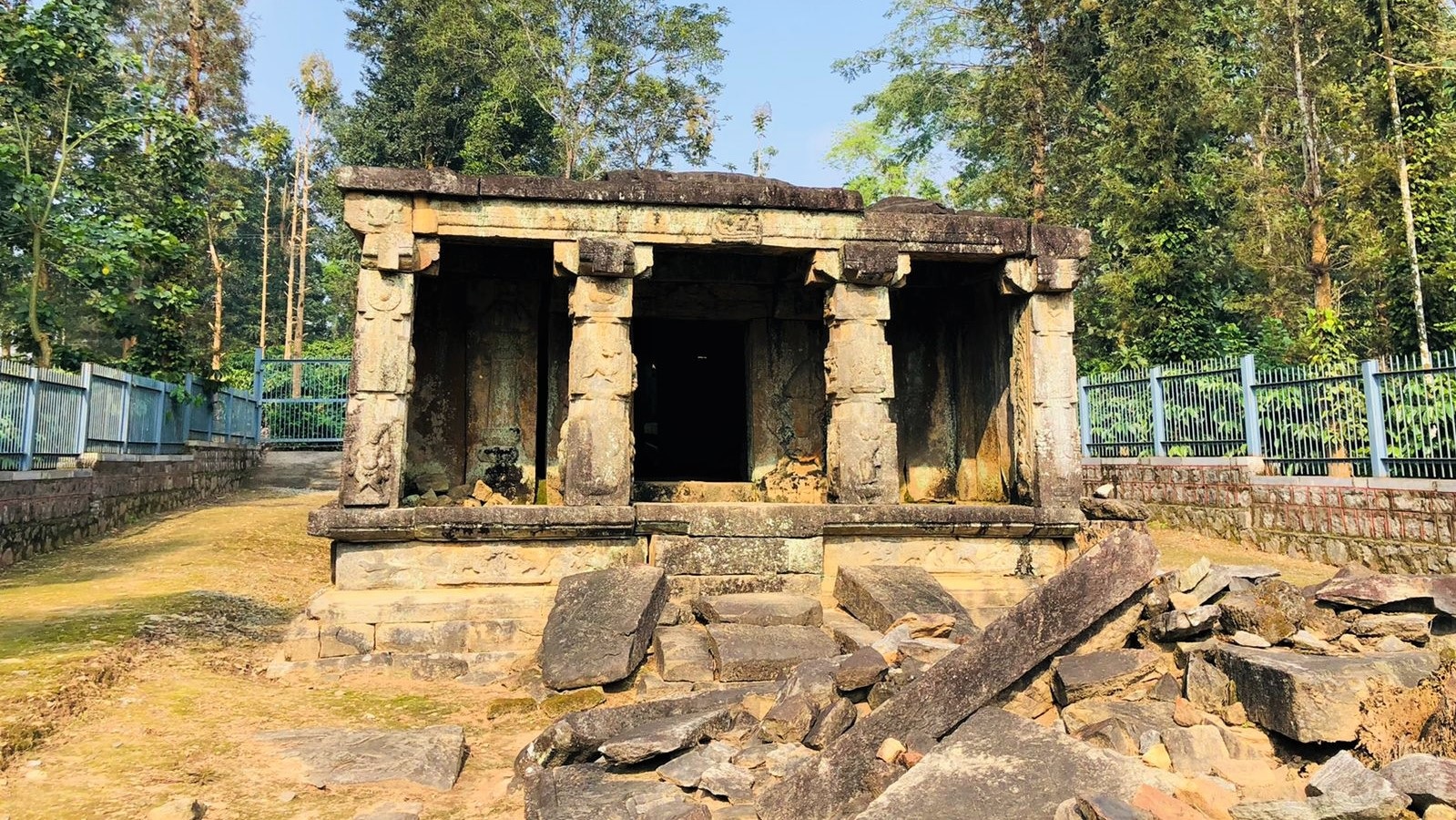 Transpotation in Kayakkunn Vishnugudi Temple