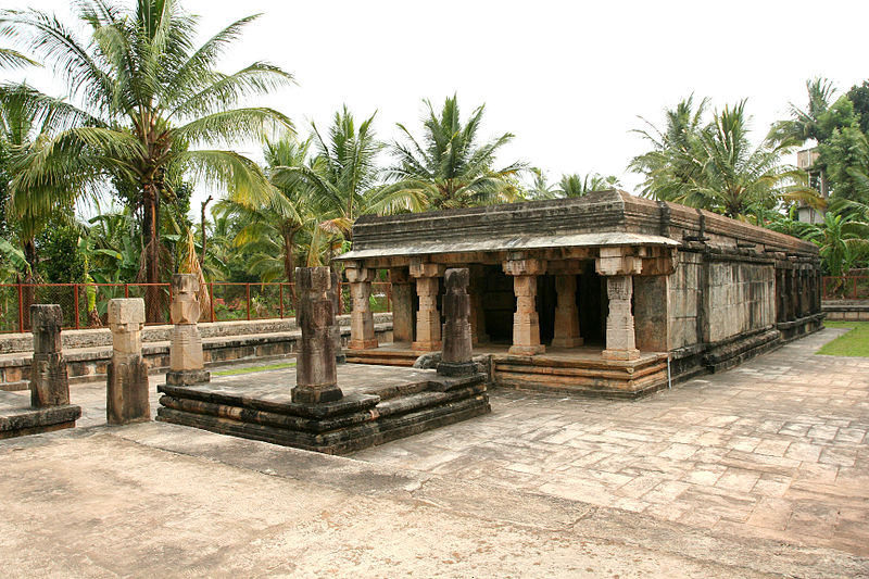 Kayakkunn Vishnugudi Temple  inside view