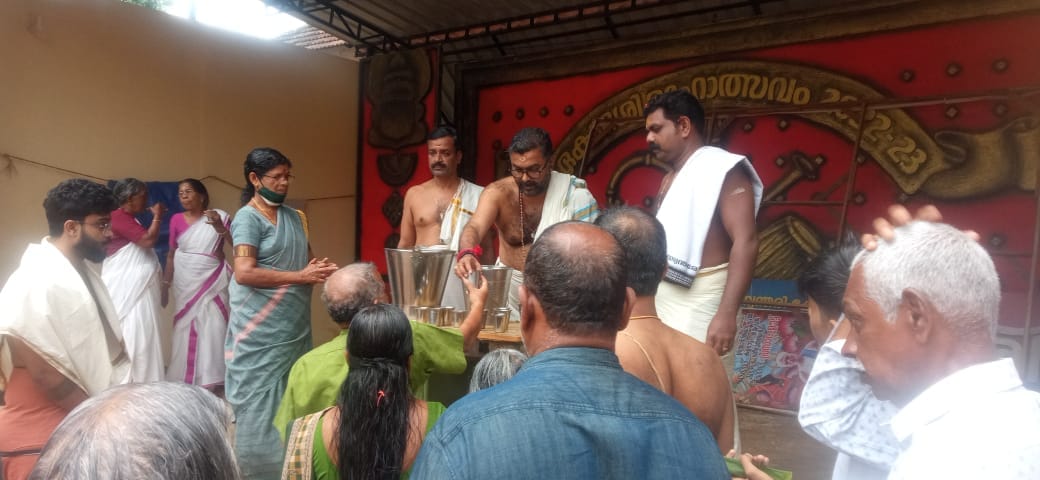 Chettikulangara Sree Bhagavathi Temple Thrissur Dresscode