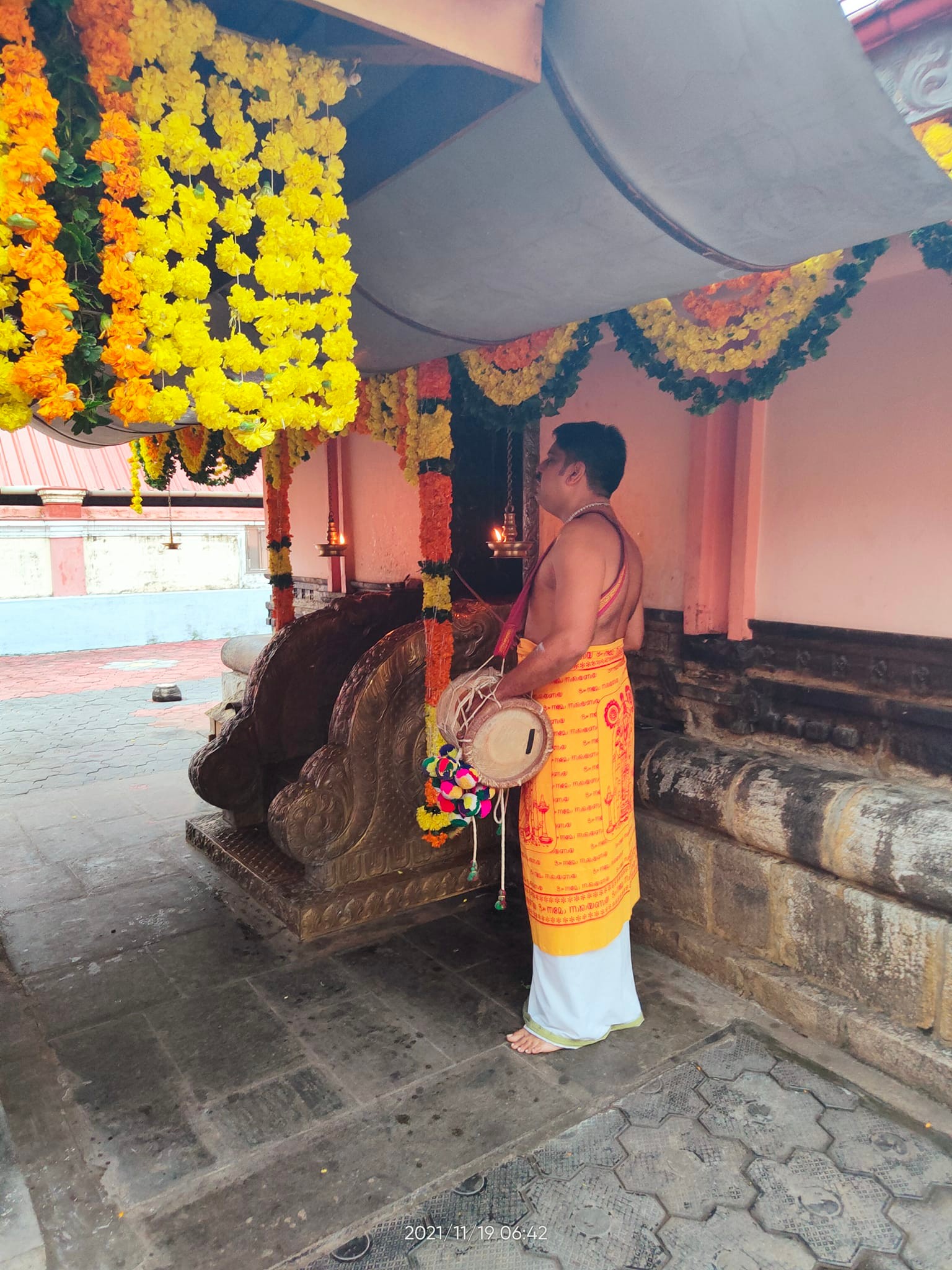 Sree Karthyayini Devi Temple Thrissur Dresscode