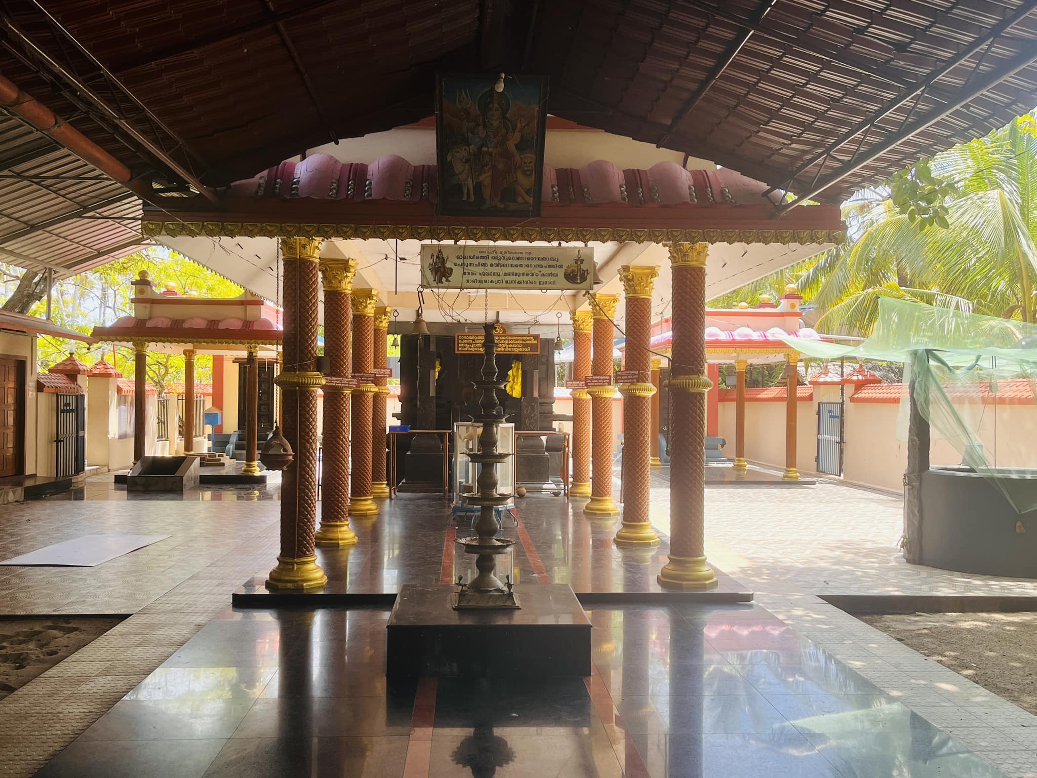 Images of wayanad kumaramangalam muruga Temple