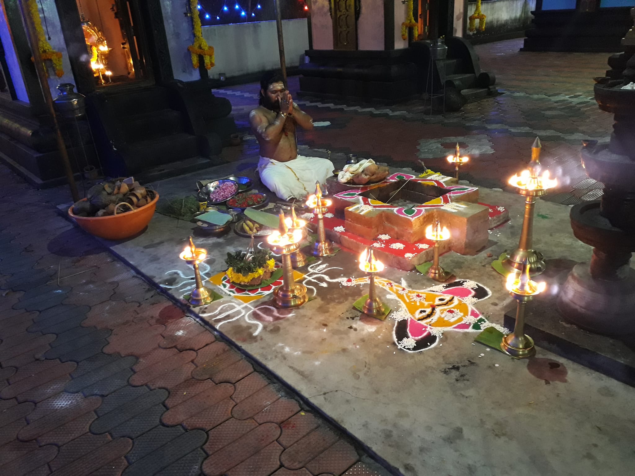 Akarathil Sree Bhagavathi Temple Alappuzha Dresscode