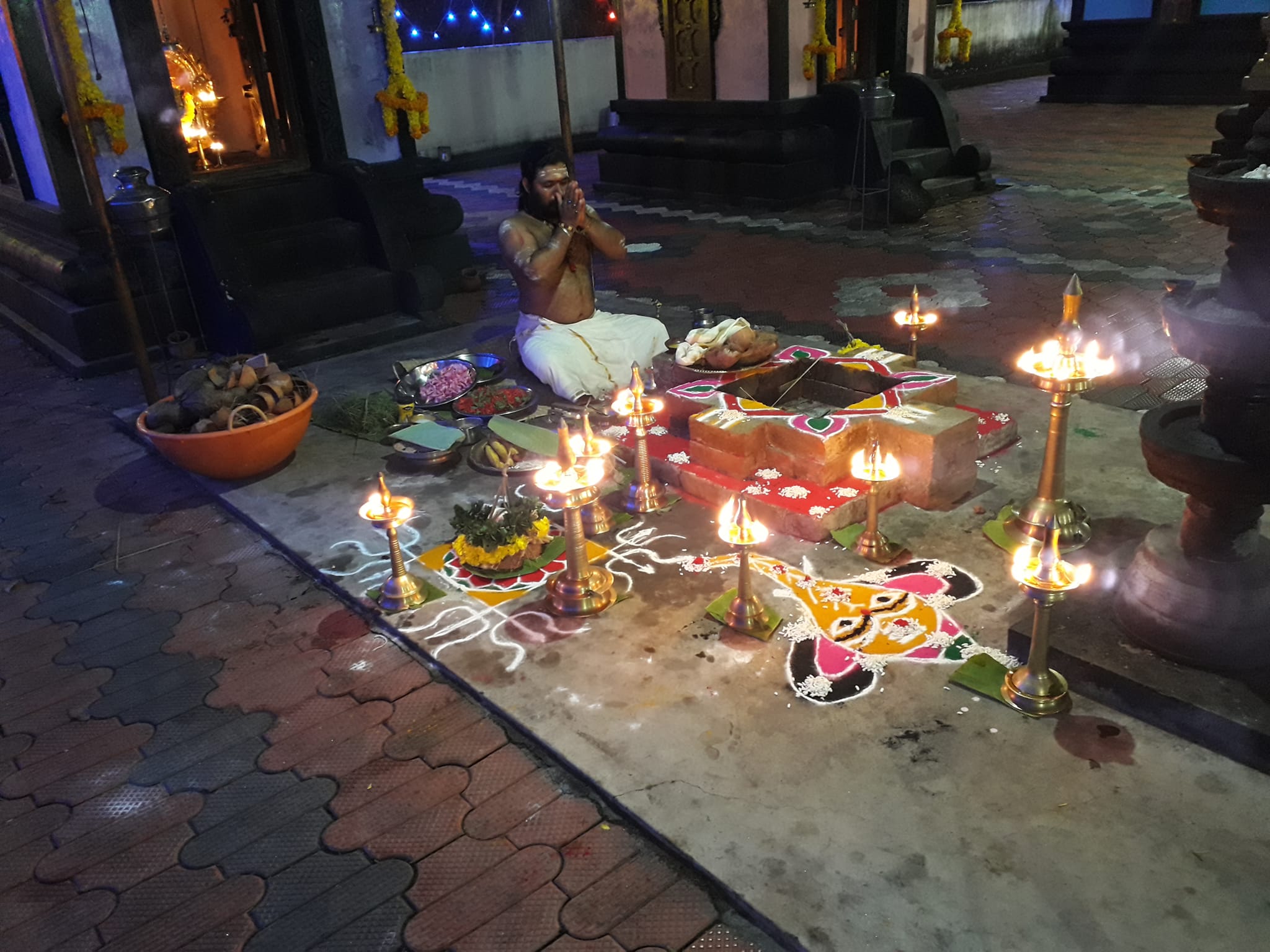 Chettikulangara Sree Bhagavathi Temple Alappuzha Dresscode