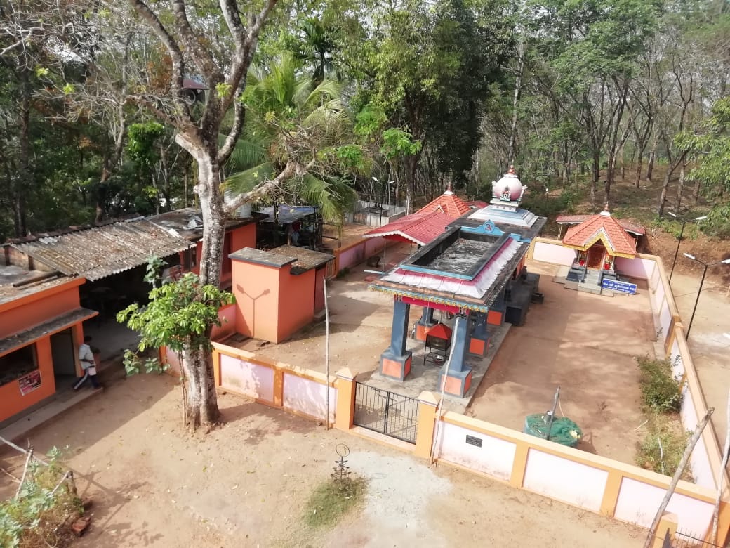 Kudavanadu Sri Durga Bhagavathy temple  is an Shakthi  in Hinduism